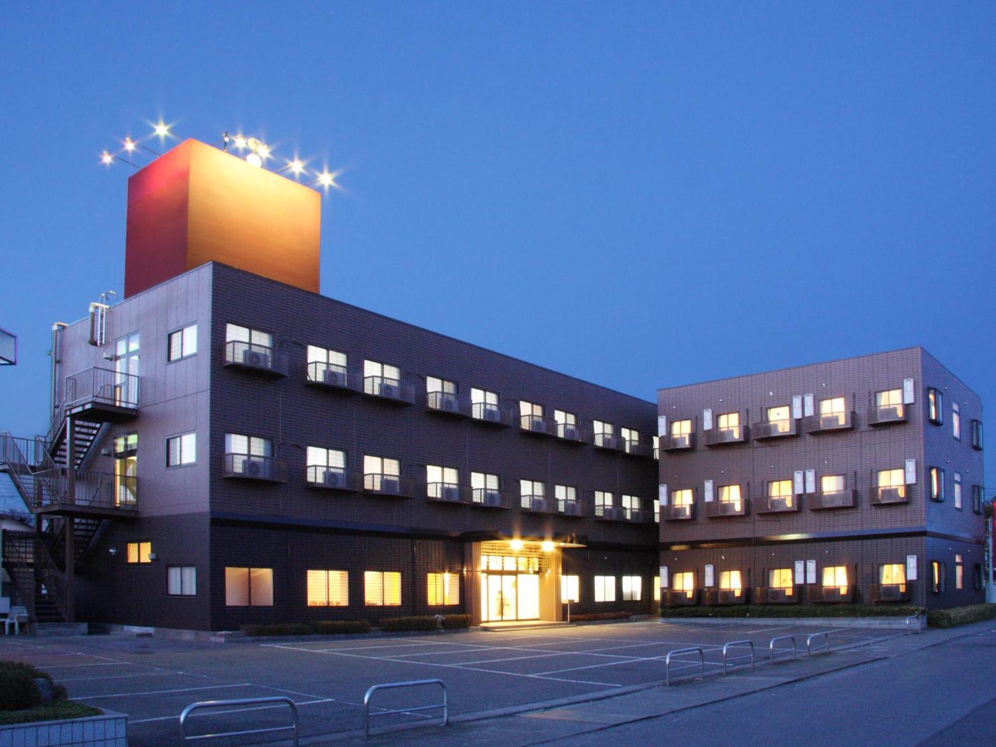 Hotel Isesaki East Екстер'єр фото