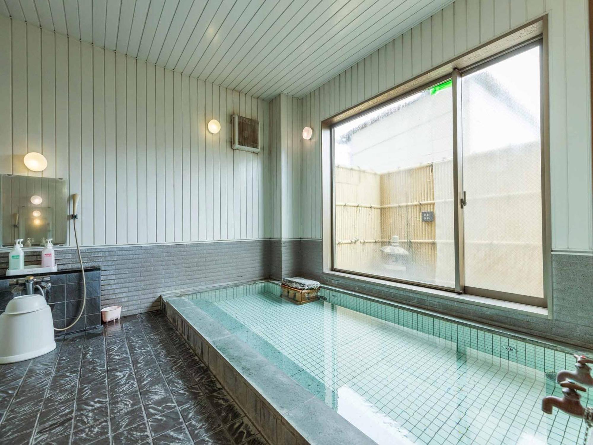 Hotel Isesaki East Екстер'єр фото